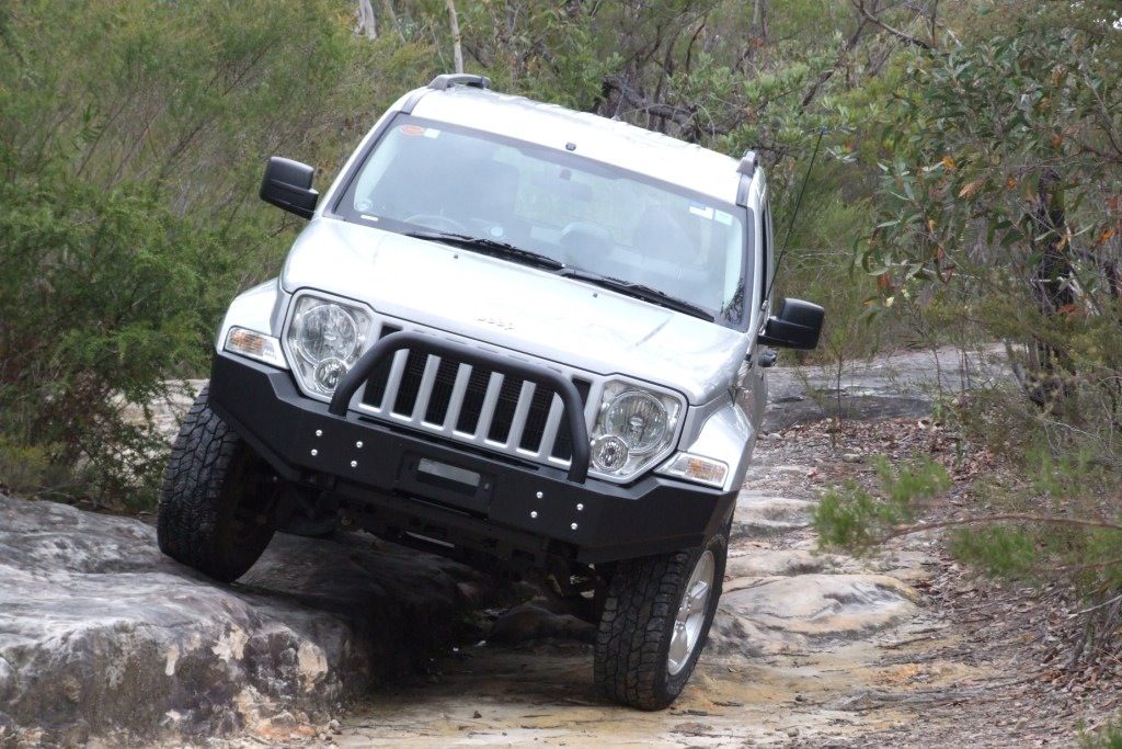 Jeep Liberty las especificaciones técnicas y el consumo de combustible